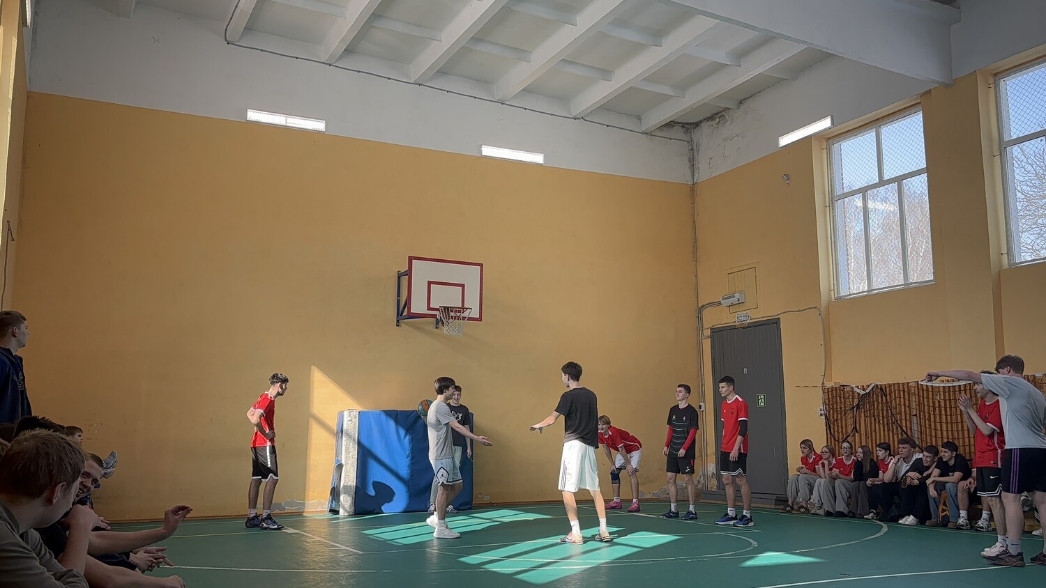 Первенство по баскетболу